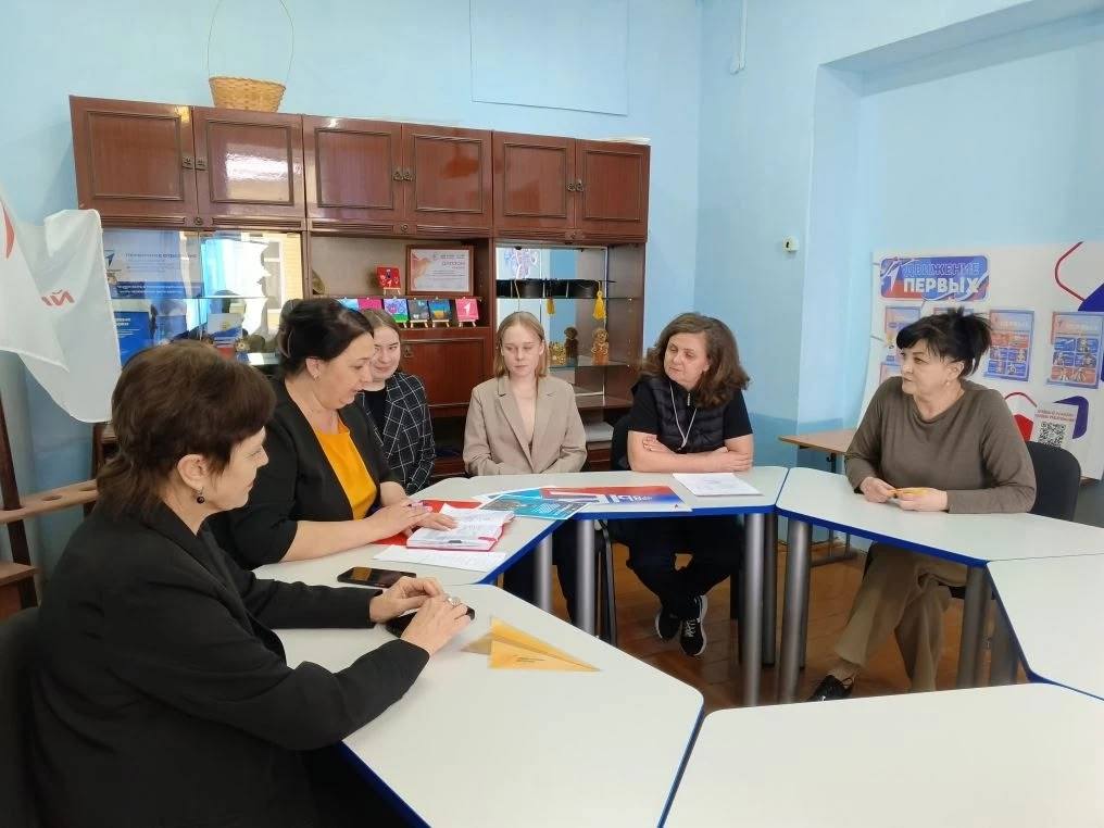 Прошел штаб Воспитательной работы среднего и старшего звена..
