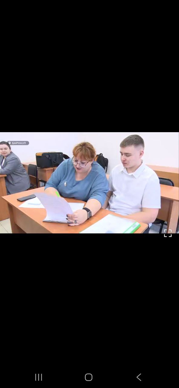 3 школьников Алтайского края вышли на предзащиту конкурса имени Менделеева..