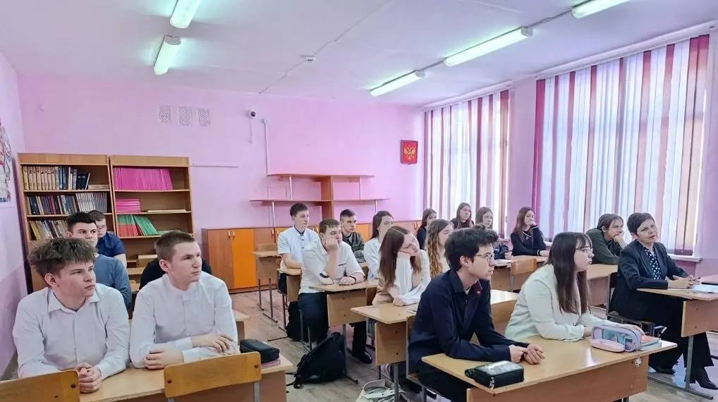 Первый раз на избирательном участке.